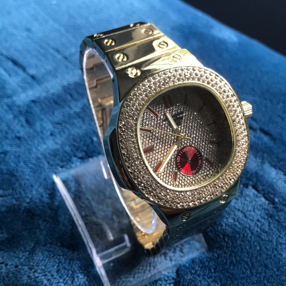 Watch - Picture 2 of 2